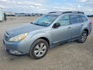 2011 SUBARU OUTBACK