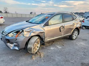 2013 NISSAN ROGUE