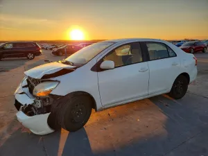2010 TOYOTA YARIS