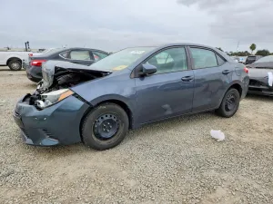 2015 TOYOTA COROLLA