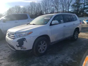 2011 TOYOTA HIGHLANDER