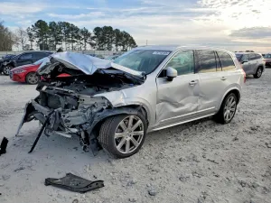 2019 VOLVO XC90
