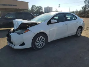 2017 TOYOTA COROLLA