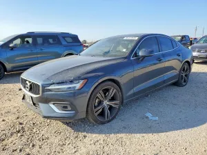 2021 VOLVO S60