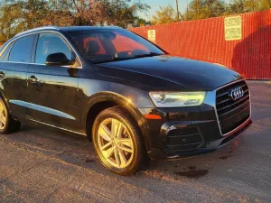 2017 AUDI Q3