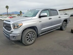 2018 TOYOTA TUNDRA