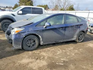 2015 TOYOTA PRIUS