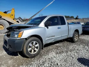 2011 NISSAN TITAN