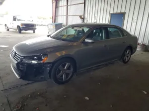 2013 VOLKSWAGEN PASSAT