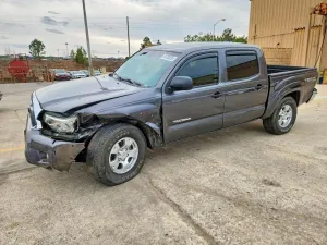 2015 TOYOTA TACOMA