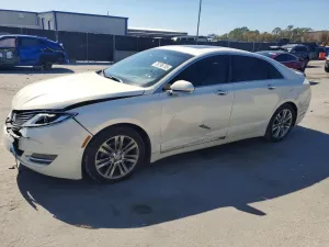 2013 LINCOLN MKZ