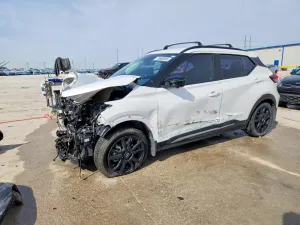 2023 NISSAN KICKS