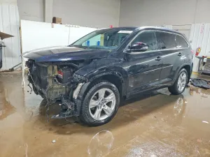 2016 TOYOTA HIGHLANDER