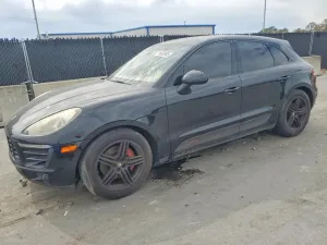 2016 PORSCHE MACAN