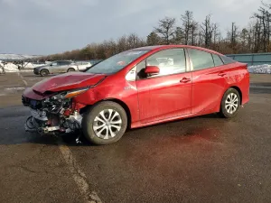 2021 TOYOTA PRIUS
