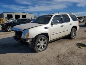 2013 CADILLAC ESCALADE