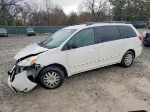 2005 TOYOTA SIENNA