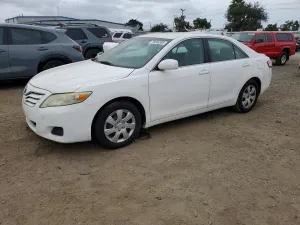 2011 TOYOTA CAMRY