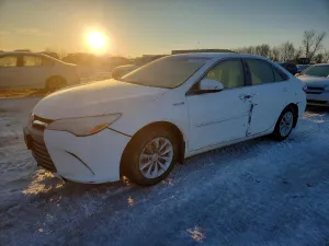 2016 TOYOTA CAMRY