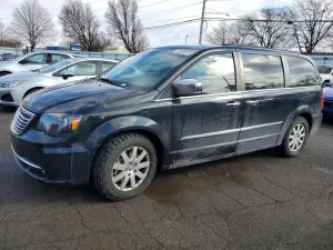 2015 CHRYSLER MINIVAN