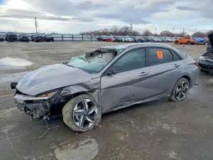 2023 HYUNDAI ELANTRA