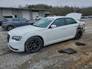 2019 CHRYSLER 300
