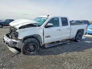 2015 GMC SIERRA