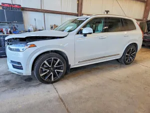2019 VOLVO XC90