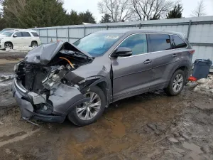 2016 TOYOTA HIGHLANDER