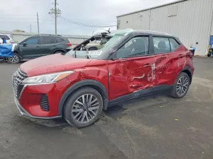 2023 NISSAN KICKS