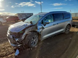 2017 CHRYSLER PACIFICA