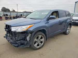 2015 TOYOTA HIGHLANDER