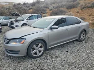 2013 VOLKSWAGEN PASSAT