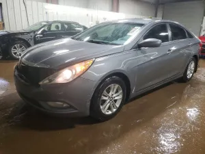 2013 HYUNDAI SONATA
