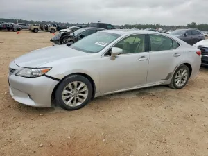 2013 LEXUS ES300