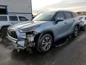 2021 TOYOTA HIGHLANDER