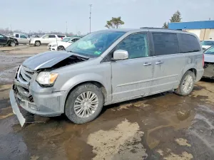 2015 CHRYSLER MINIVAN