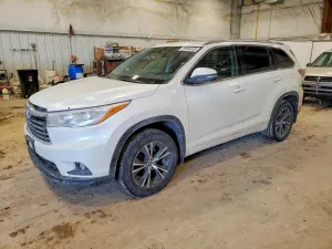 2016 TOYOTA HIGHLANDER
