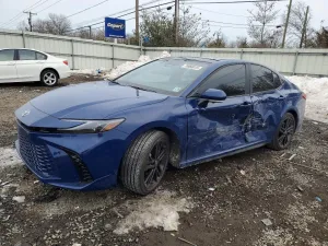 2025 TOYOTA CAMRY