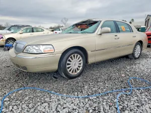 2005 LINCOLN TOWNCAR