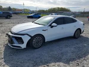2025 HYUNDAI SONATA