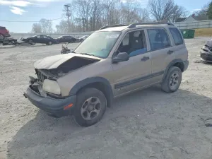 2003 CHEVROLET TRACKER