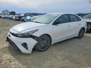 2022 KIA FORTE