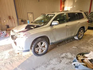 2012 TOYOTA HIGHLANDER
