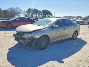 2014 TOYOTA CAMRY