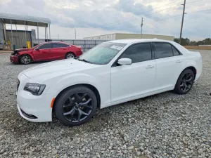 2021 CHRYSLER 300