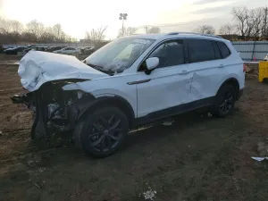 2022 VOLKSWAGEN TIGUAN