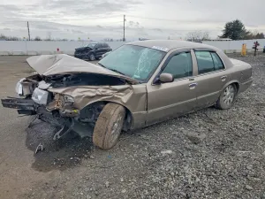2004 MERCURY GRMARQUIS