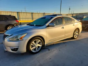 2015 NISS ALTIMA