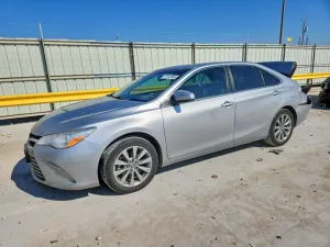2017 TOYOTA CAMRY